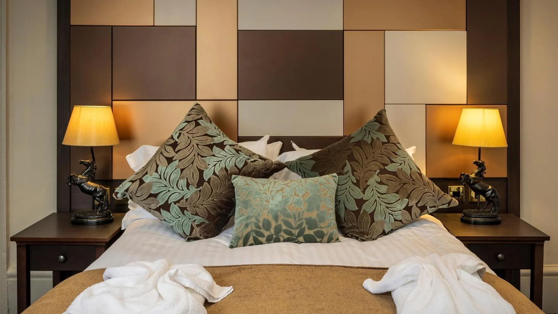 New Town Hotel Edinburgh 4*,