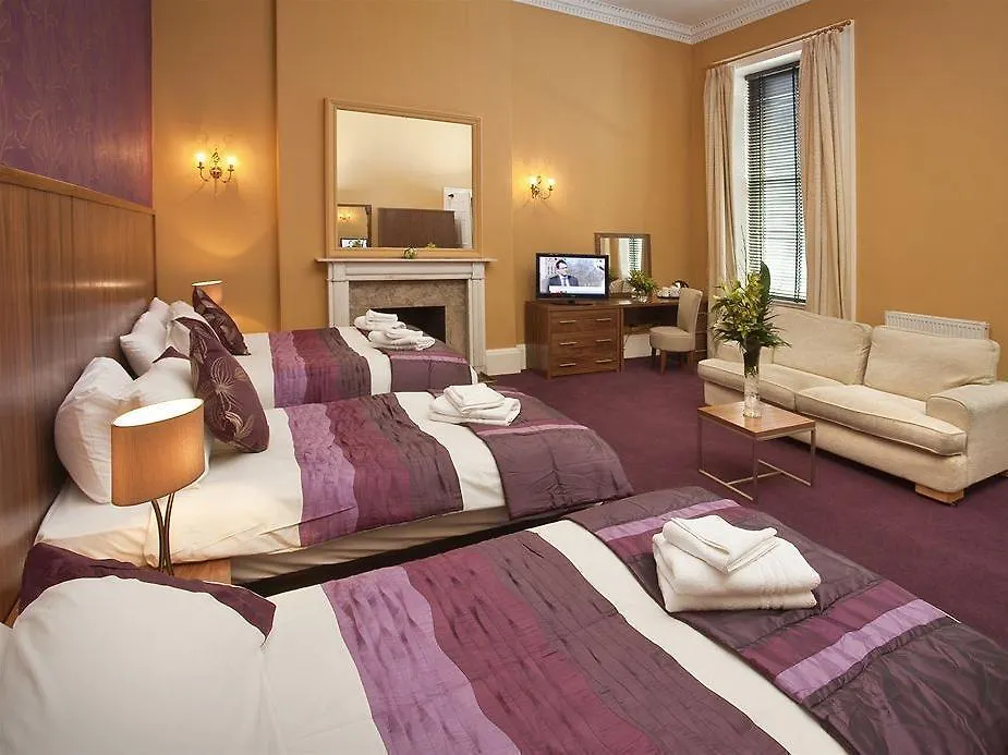 New Town Hotel EDI 3*,