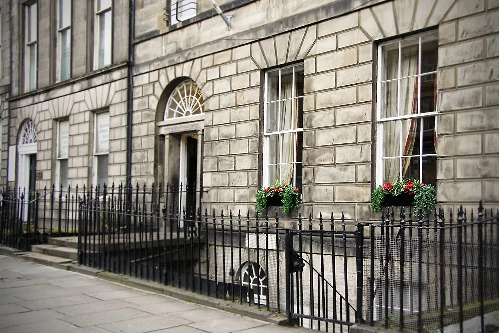 New Town Hotel EDI