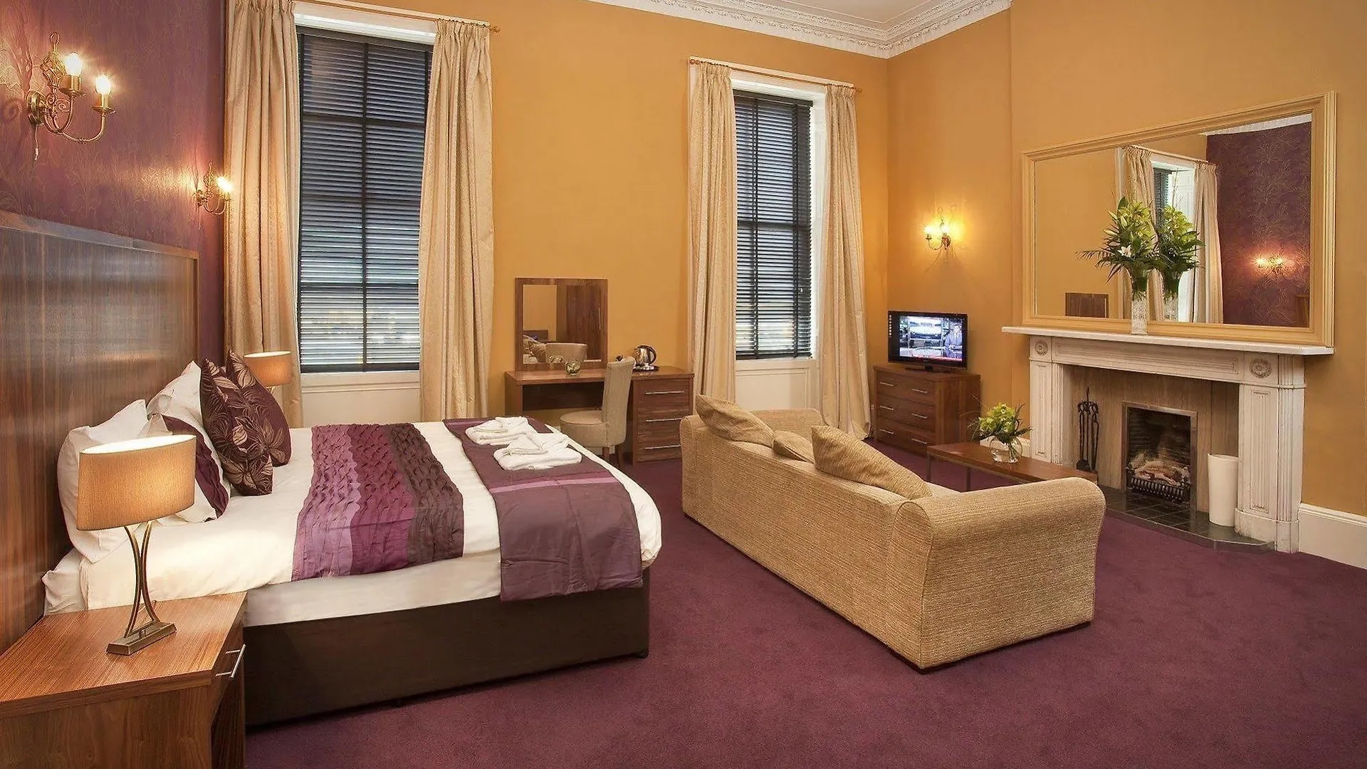 New Town Hotel EDI