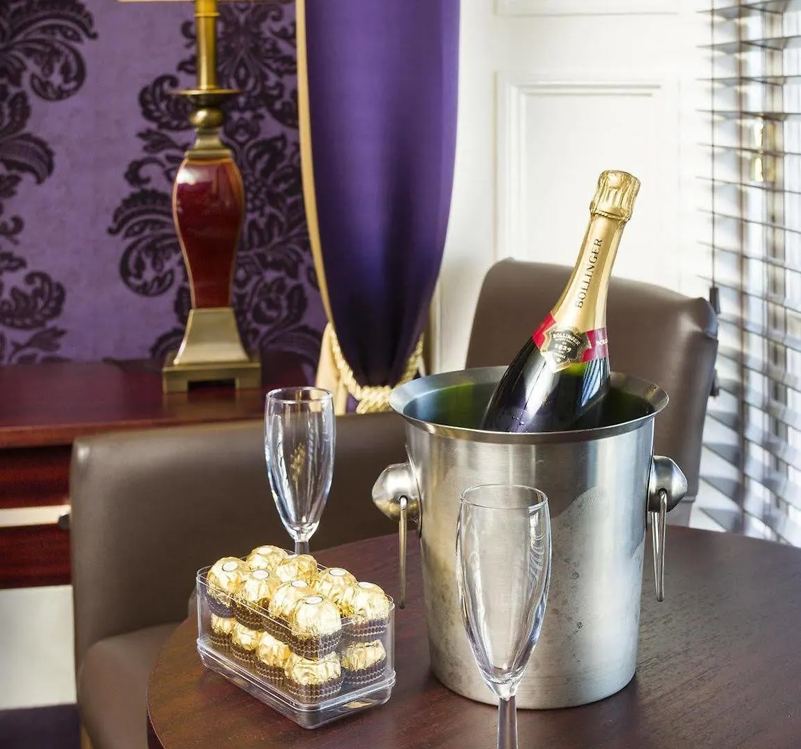 New Town Hotel EDI